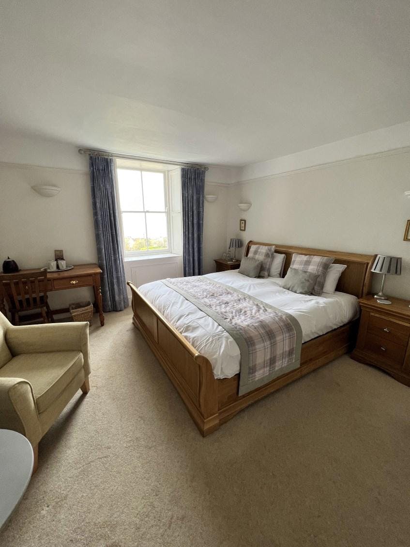 Welcome to Chesil Beach Manor House Hotel